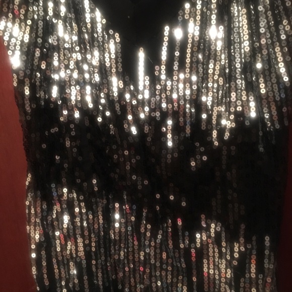 New top - Picture 2 of 3